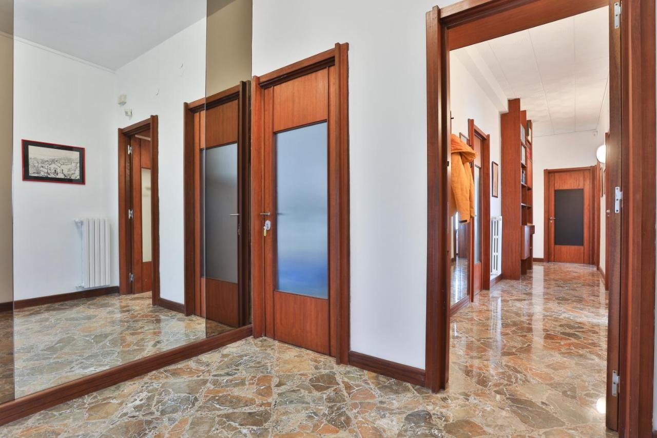 Salerno Irno Bright Apartment ภายนอก รูปภาพ