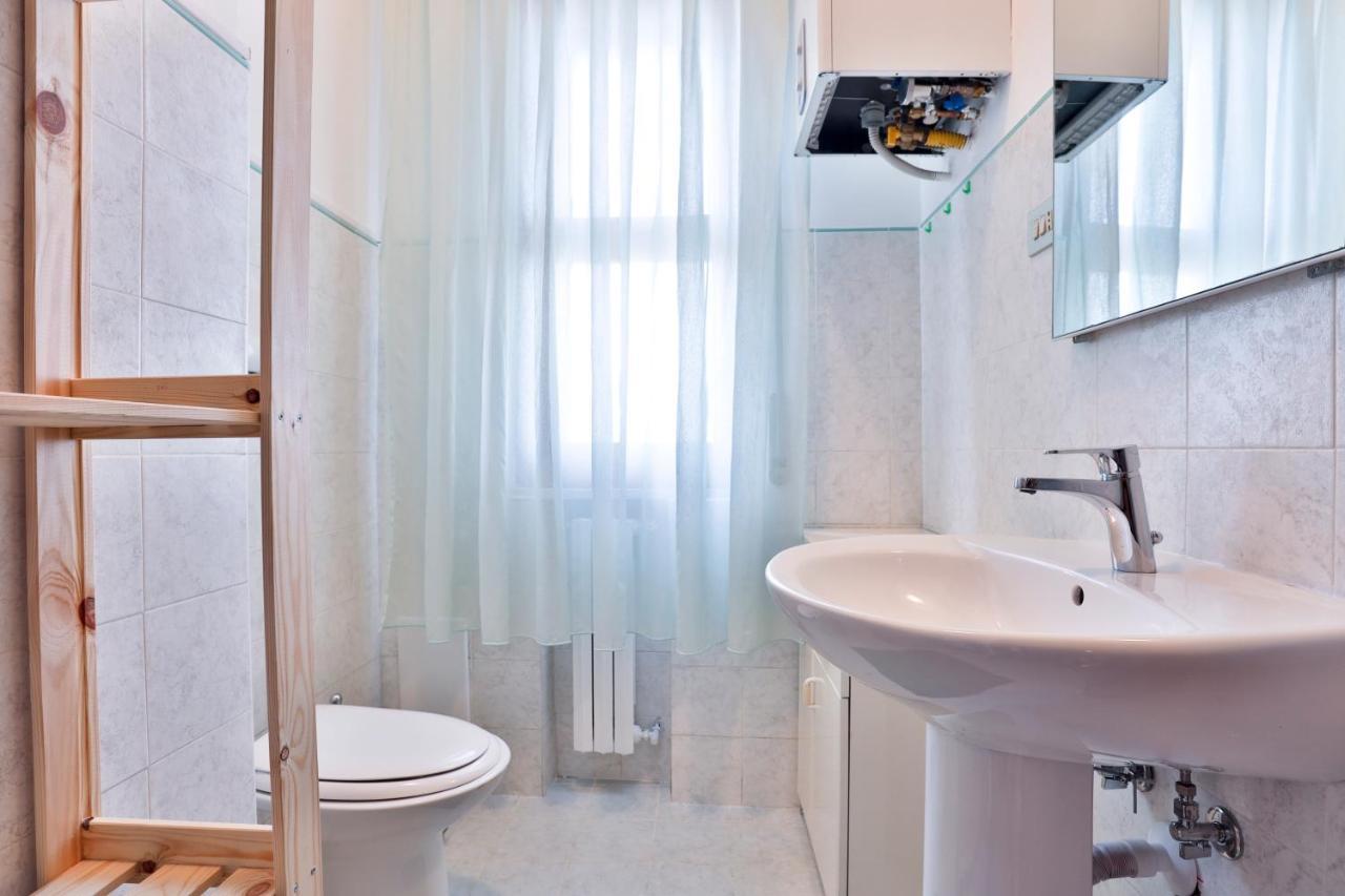 Salerno Irno Bright Apartment ภายนอก รูปภาพ